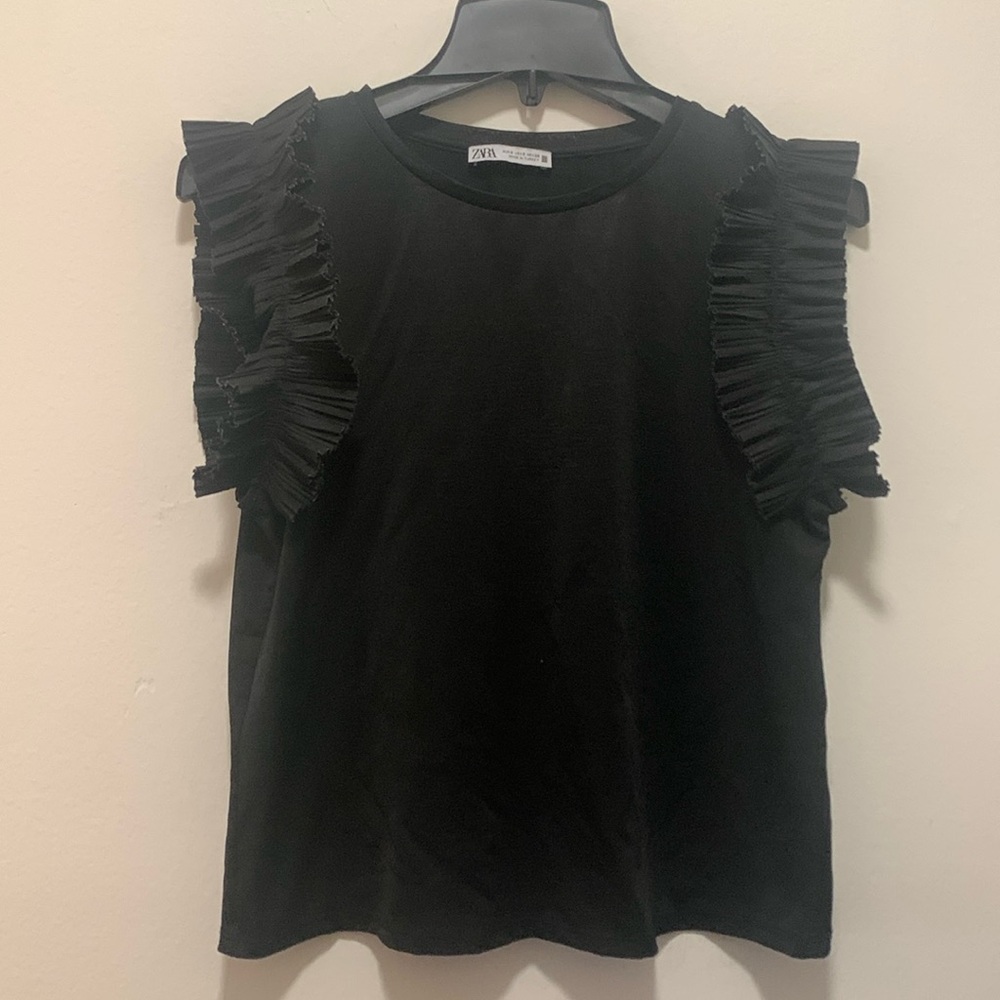 Zara Black Womens Top with Ruffled Short Sleeves Small